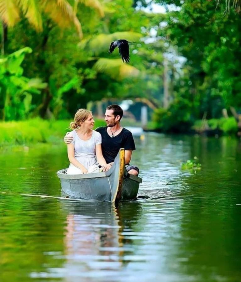 Vivaresidence Homestay Alappuzha 외부 사진