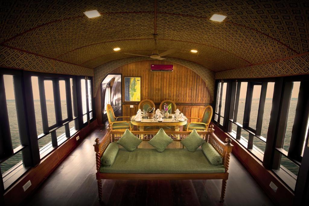 Vivaresidence Homestay Alappuzha 외부 사진